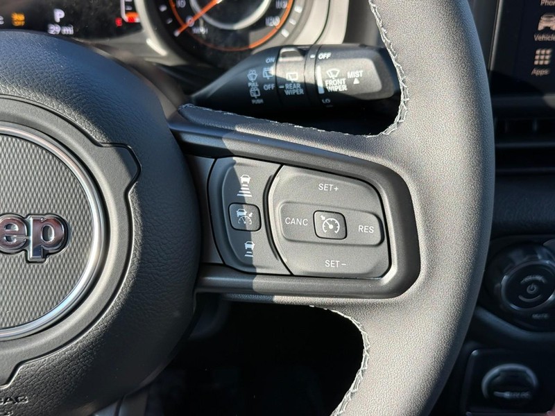 Jeep Wrangler Vehicle Image 17