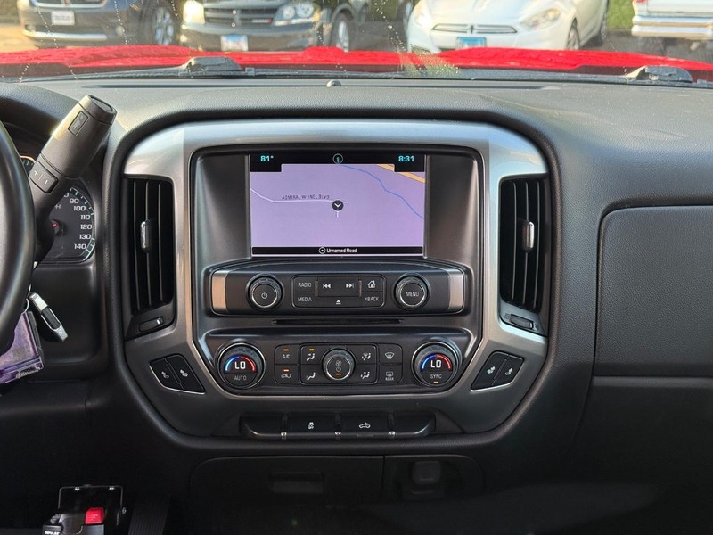 Chevrolet Silverado 1500 Vehicle Image 16