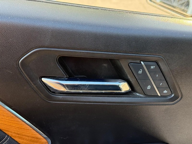 GMC Canyon Vehicle Image 19