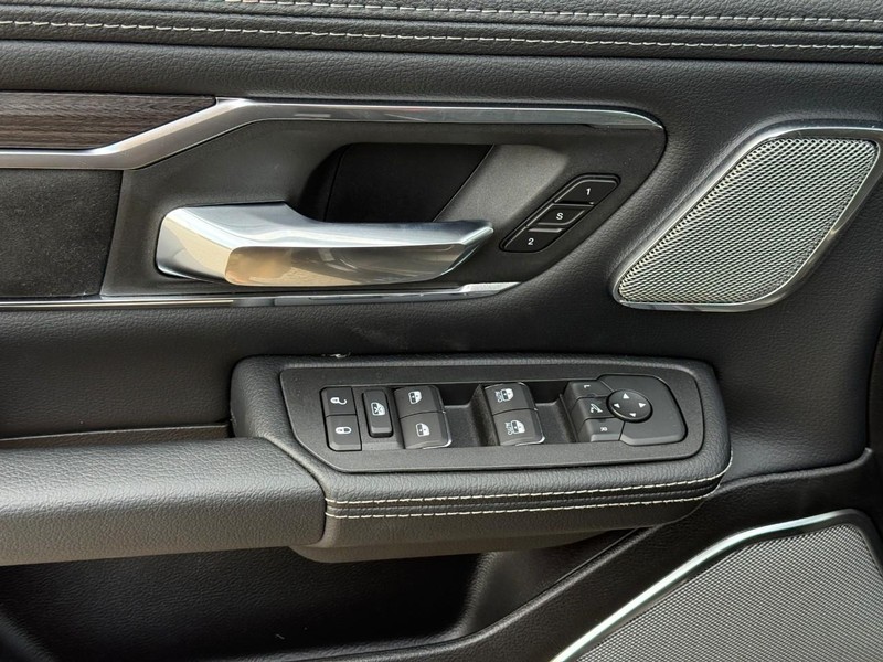 Ram 1500 Vehicle Image 14
