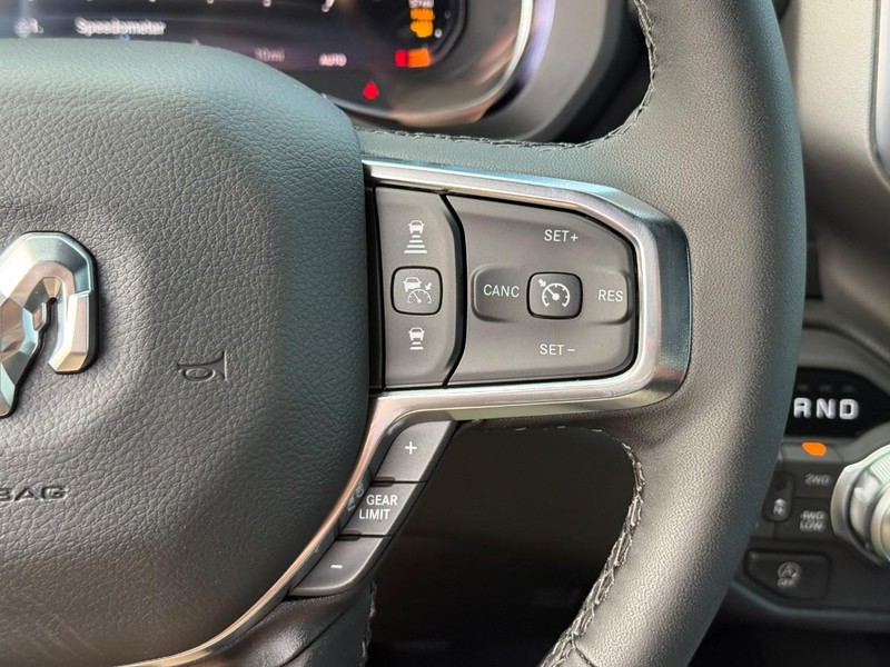 Ram 1500 Vehicle Image 19