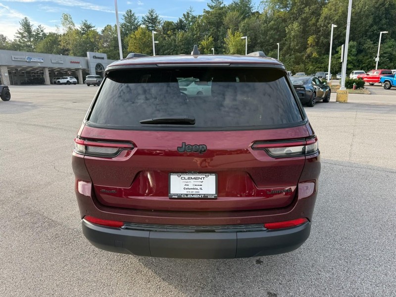 Jeep Grand Cherokee L Vehicle Image 09