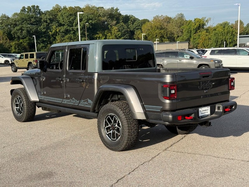 Jeep Gladiator Vehicle Image 04