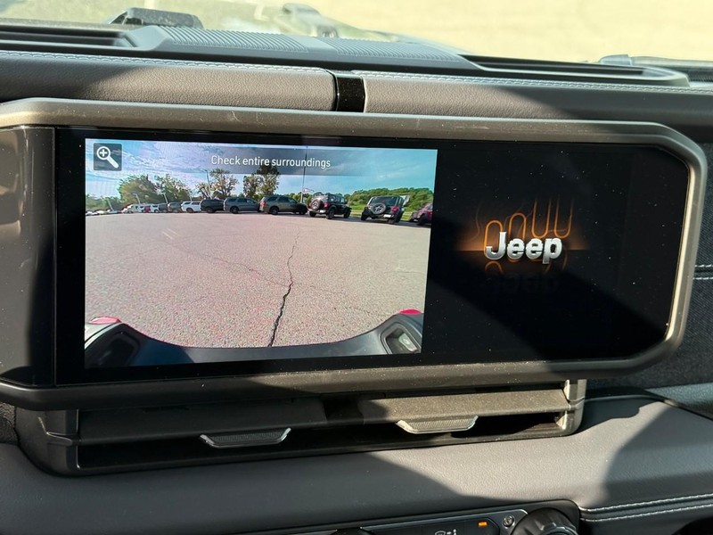 Jeep Gladiator Vehicle Image 20