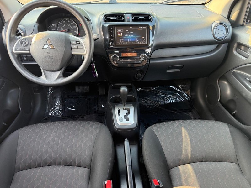 Mitsubishi Mirage Vehicle Image 13