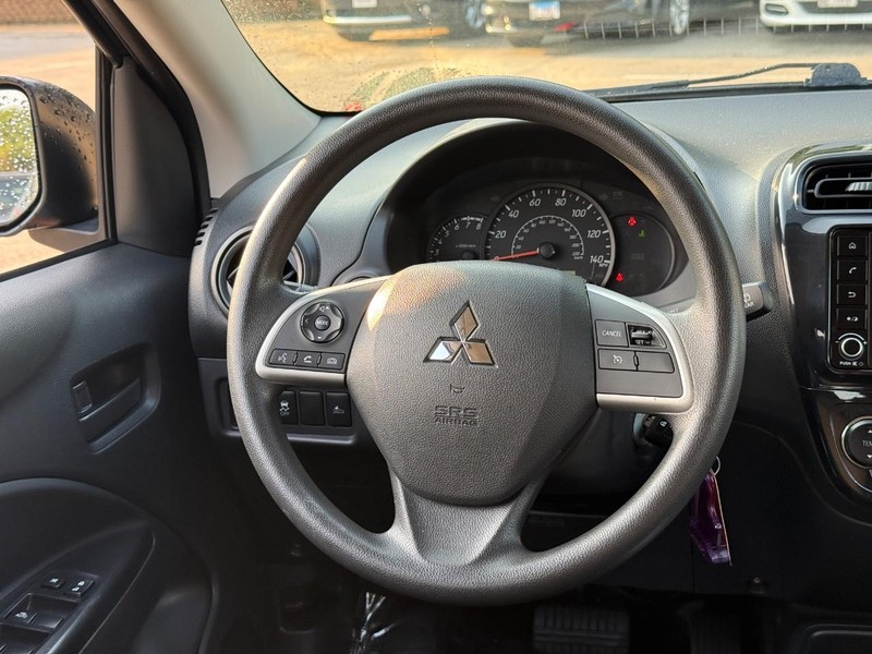 Mitsubishi Mirage Vehicle Image 14