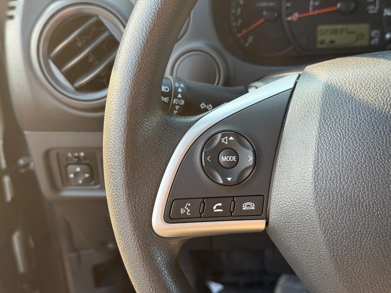 Mitsubishi Mirage Vehicle Image 20