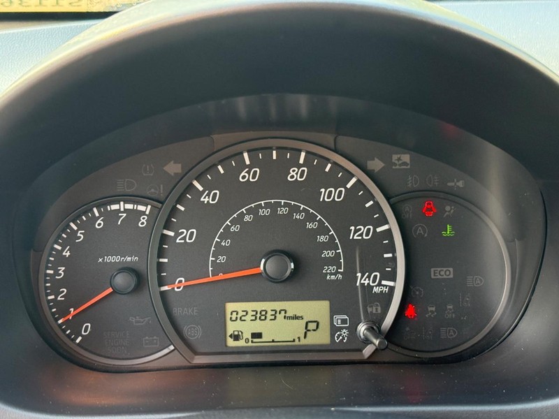 Mitsubishi Mirage Vehicle Image 22