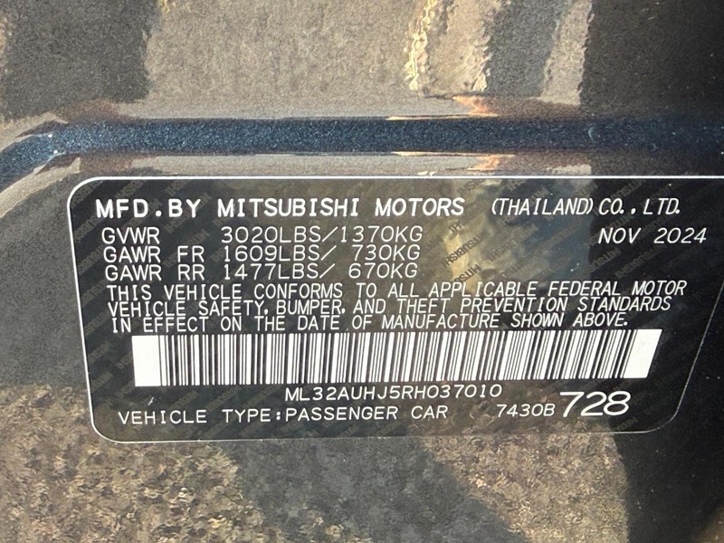 Mitsubishi Mirage Vehicle Image 24