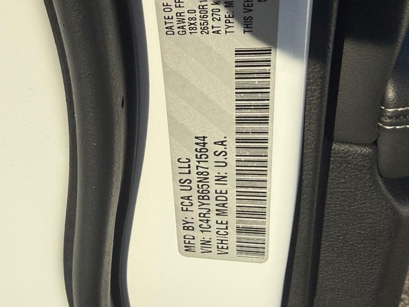 Jeep Grand Cherokee 4xe Vehicle Image 28