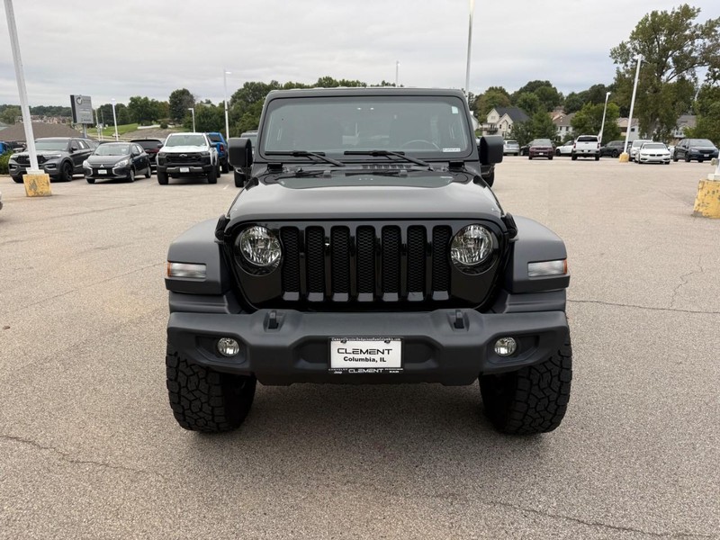 Jeep Wrangler Unlimited Vehicle Image 12