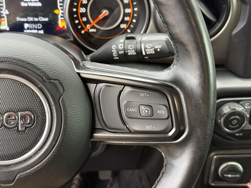 Jeep Wrangler Unlimited Vehicle Image 22