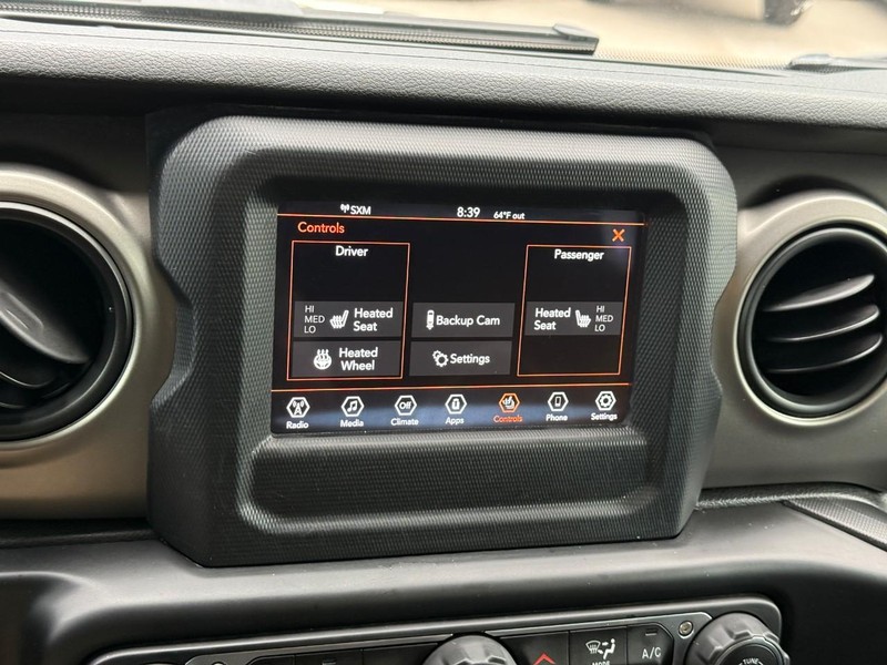 Jeep Wrangler Unlimited Vehicle Image 26