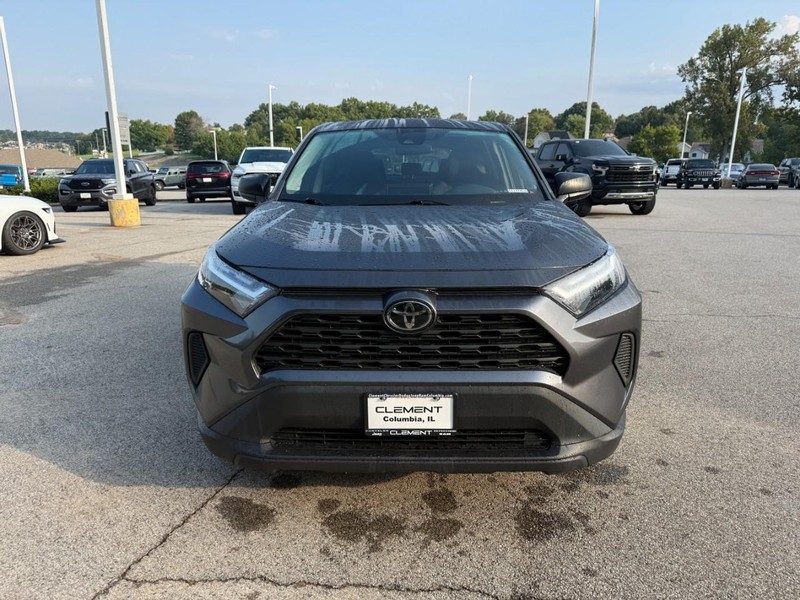 Toyota RAV4 Vehicle Image 13