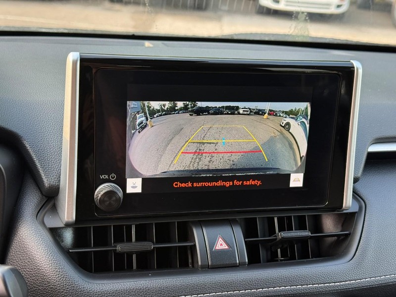 Toyota RAV4 Vehicle Image 26