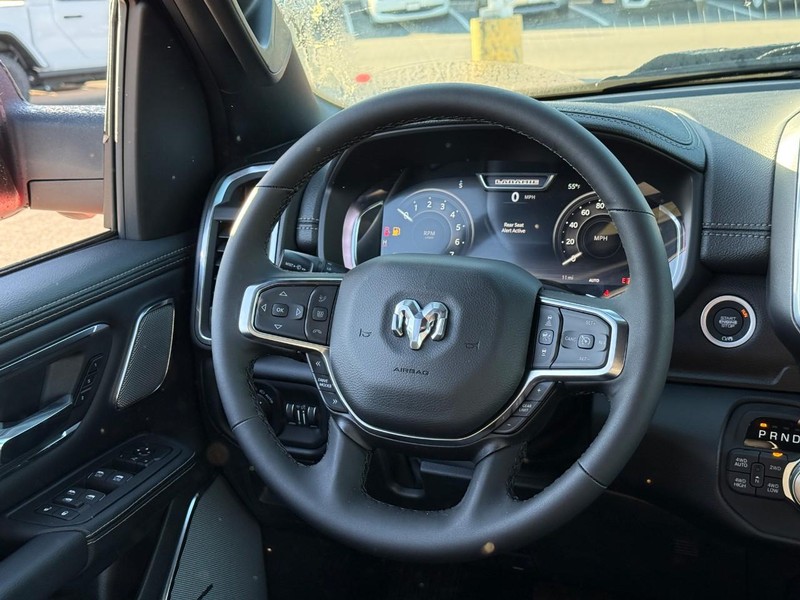 Ram 1500 Vehicle Image 11