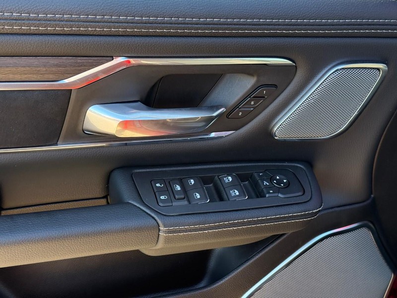 Ram 1500 Vehicle Image 14