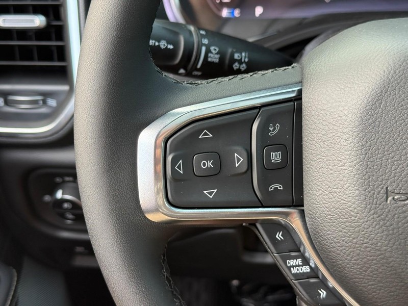 Ram 1500 Vehicle Image 17
