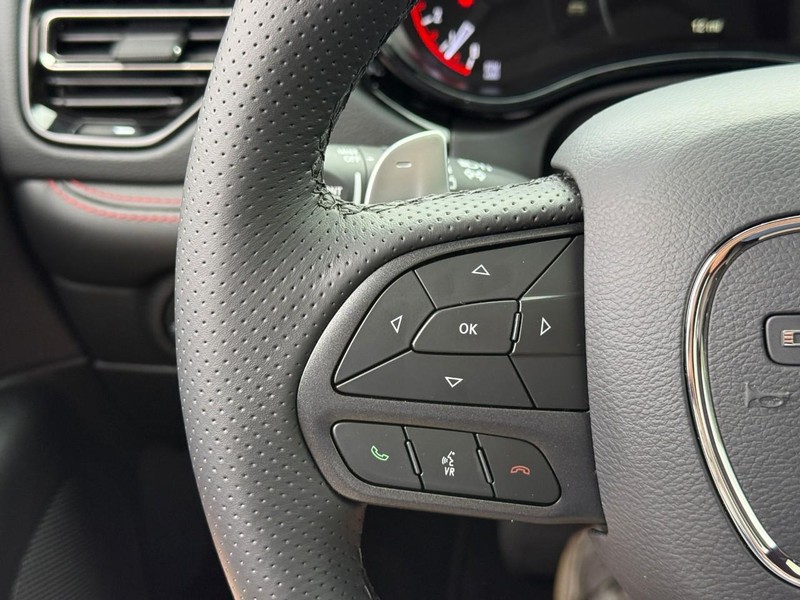 Dodge Durango Vehicle Full-screen Gallery Image 15