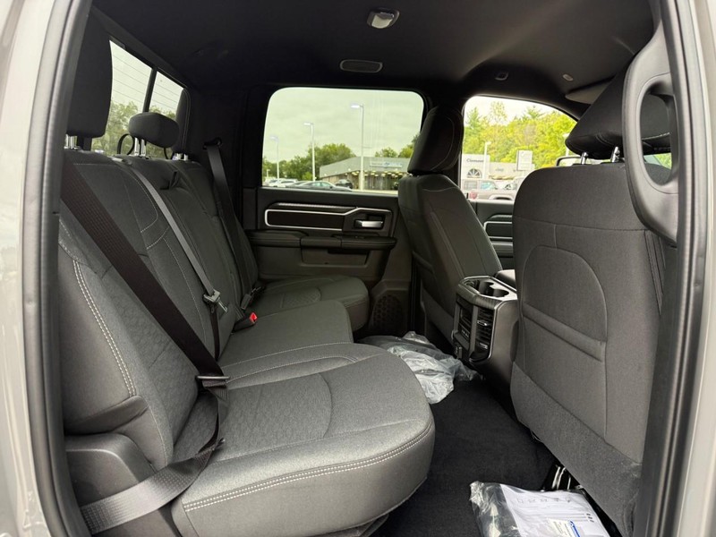 Ram 3500 Vehicle Image 07