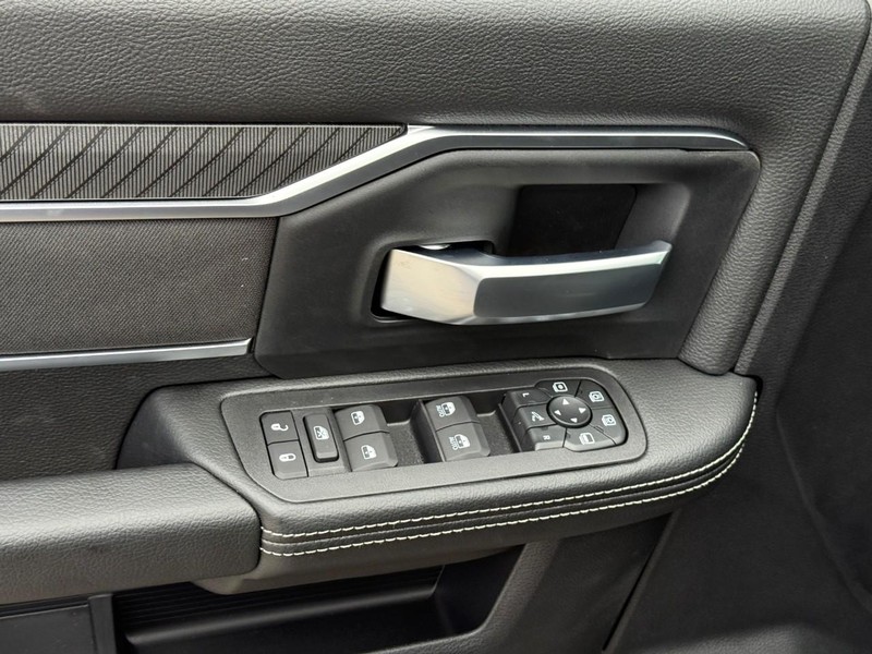 Ram 3500 Vehicle Image 13