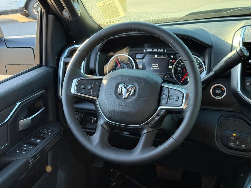 Ram 2500 Vehicle Image 11