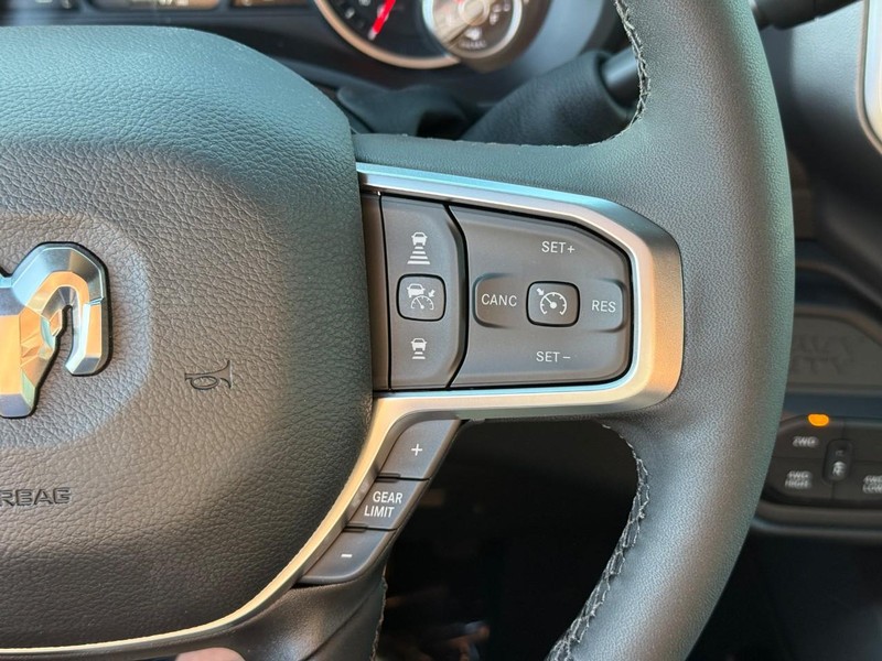 Ram 2500 Vehicle Image 18