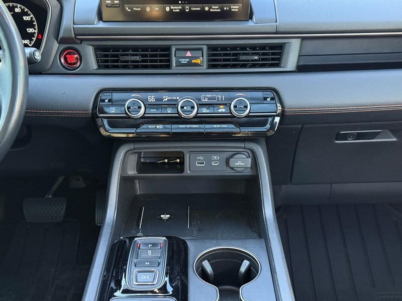 Honda Pilot Vehicle Image 17