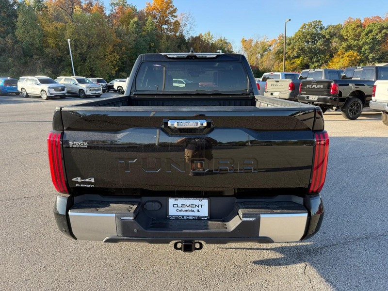 Toyota Tundra 4WD Vehicle Image 08