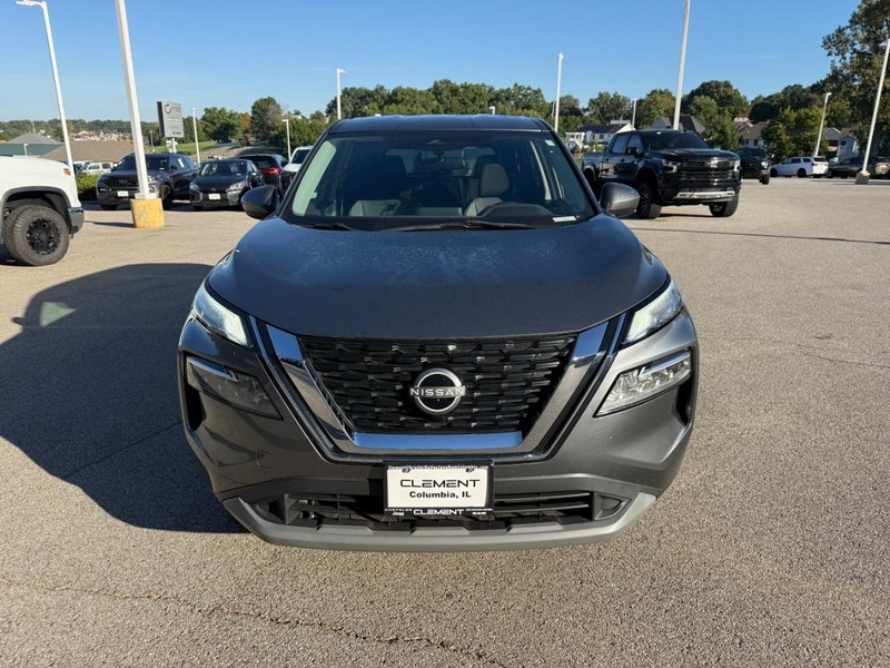 Nissan Rogue Vehicle Image 13