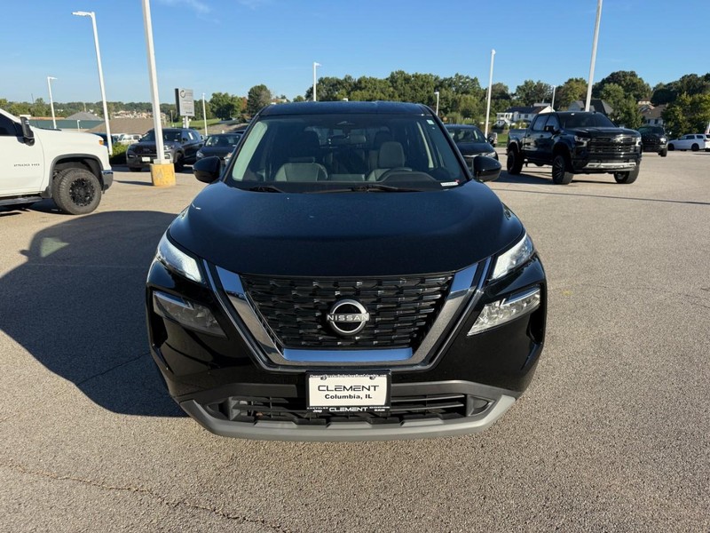 Nissan Rogue Vehicle Image 13