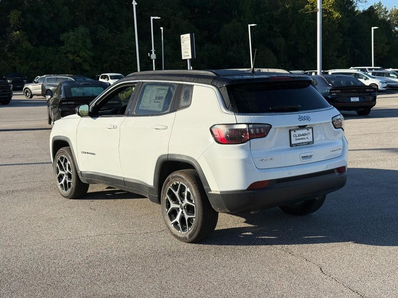Jeep Compass Vehicle Image 04