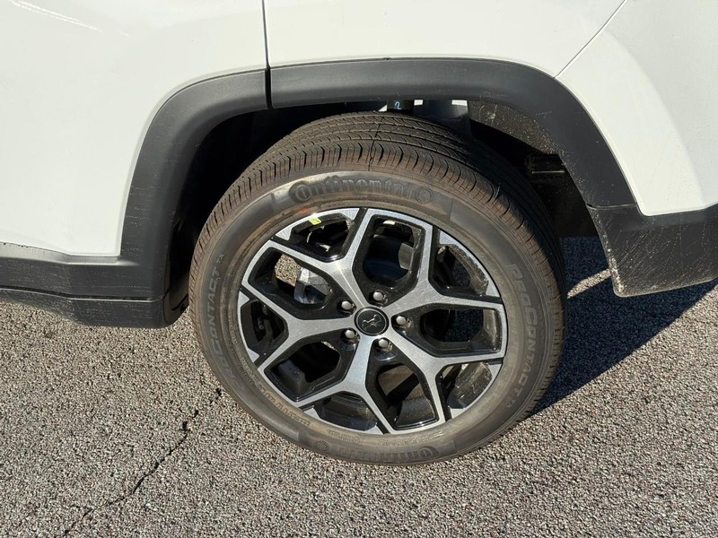 Jeep Compass Vehicle Image 05