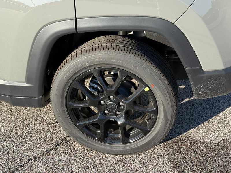 Jeep Compass Vehicle Image 05