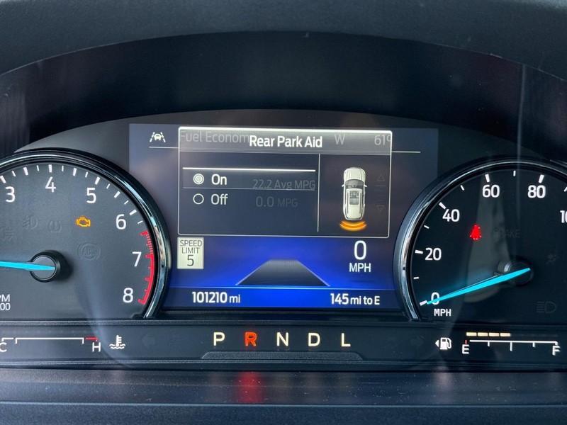 Ford Explorer Vehicle Image 30
