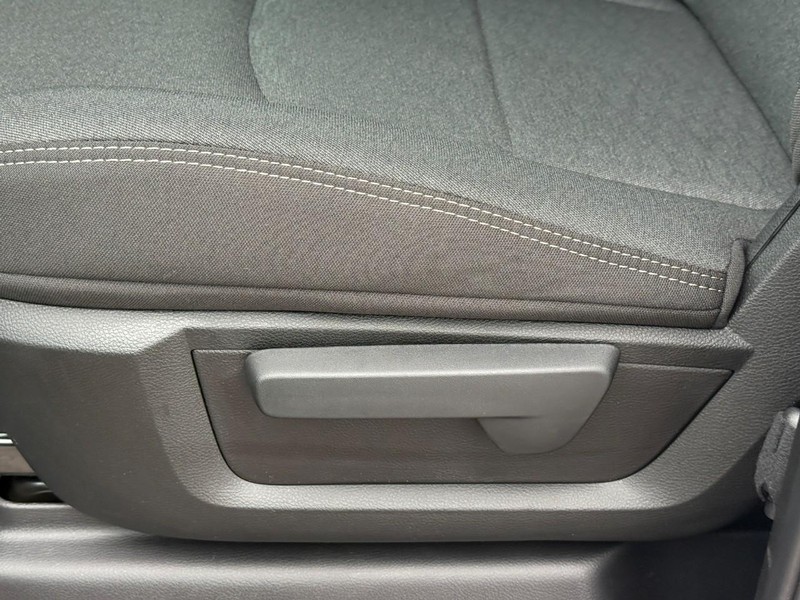 Ram 2500 Vehicle Image 15