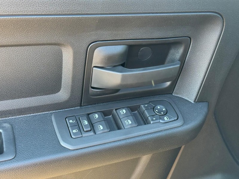 Ram 2500 Vehicle Image 12