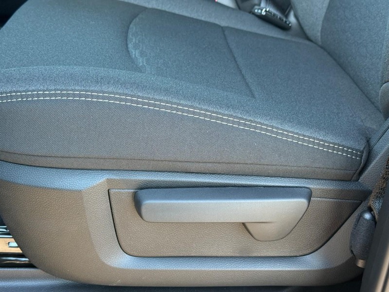 Ram 2500 Vehicle Image 14