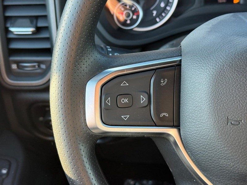 Ram 2500 Vehicle Image 15