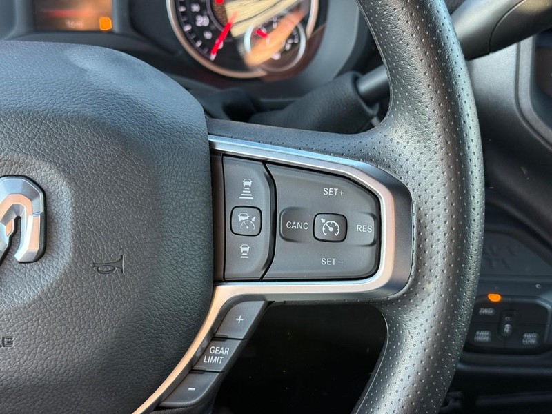 Ram 2500 Vehicle Image 16