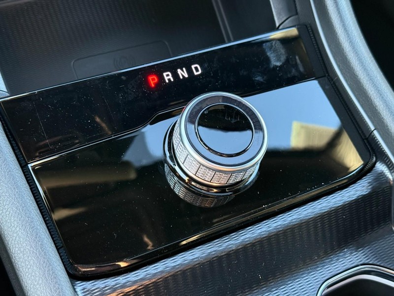 Jeep Grand Cherokee Vehicle Image 19