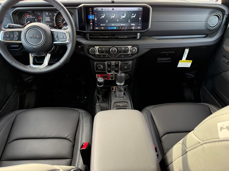 Jeep Wrangler Vehicle Image 08