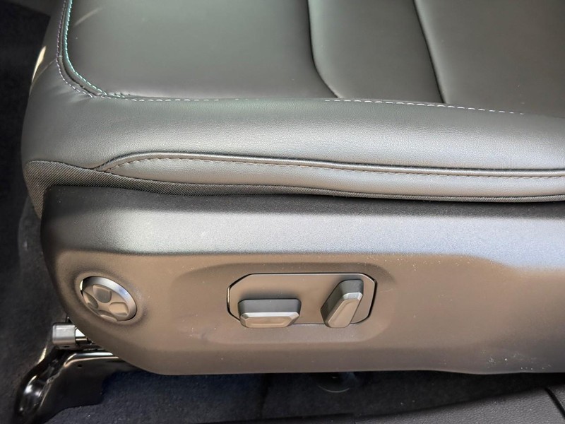 Jeep Wrangler Vehicle Image 15