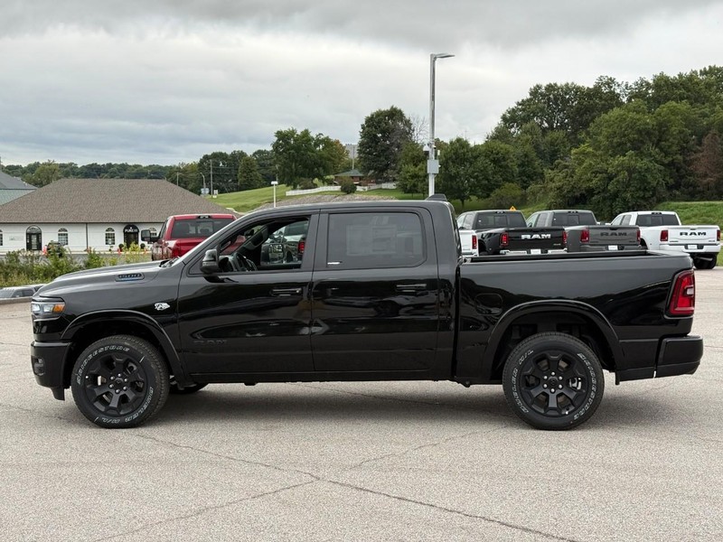Ram 1500 Vehicle Image 03