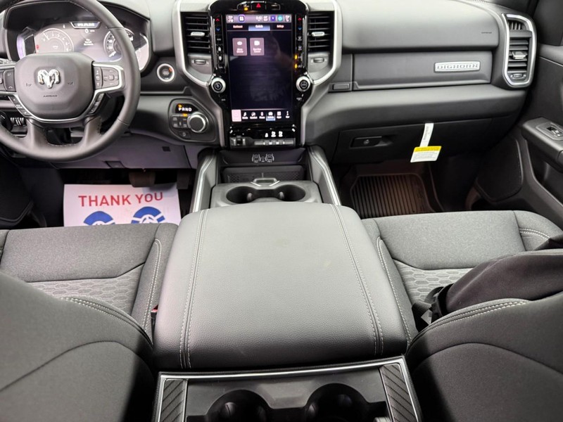 Ram 1500 Vehicle Image 09