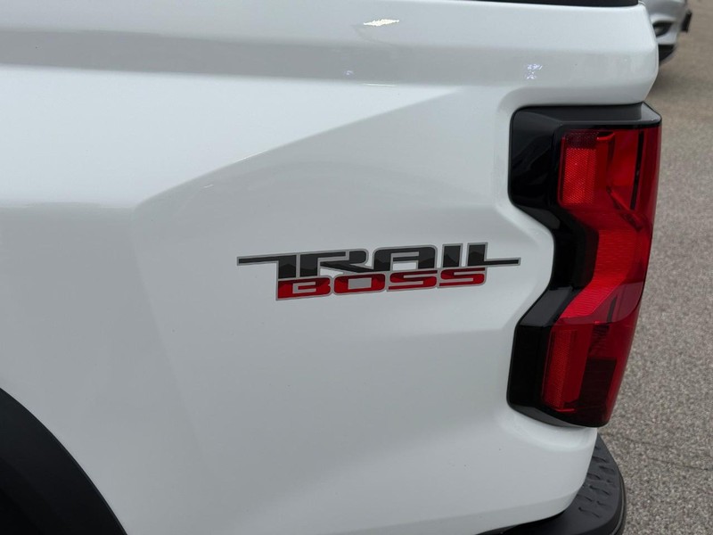 Chevrolet Colorado Vehicle Image 07