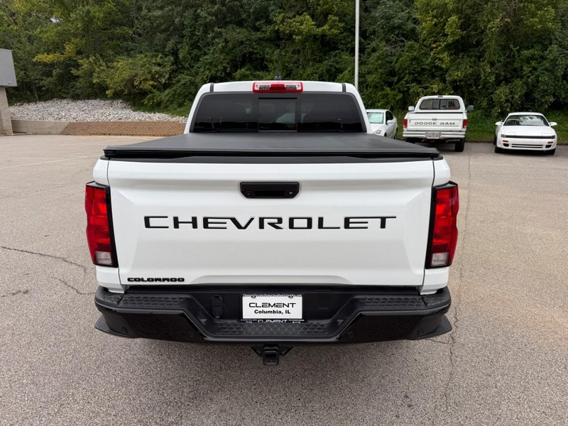 Chevrolet Colorado Vehicle Image 09