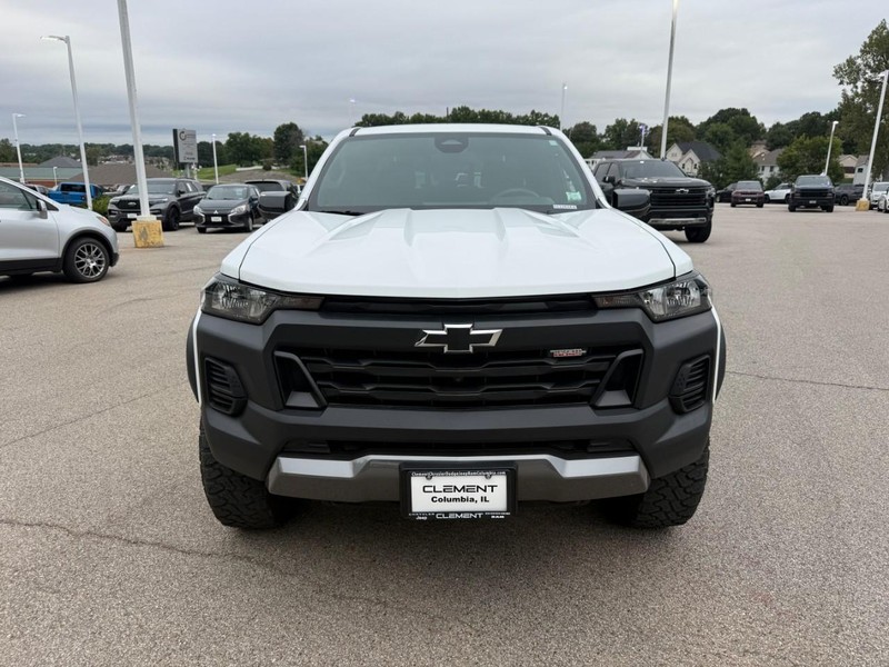 Chevrolet Colorado Vehicle Image 13