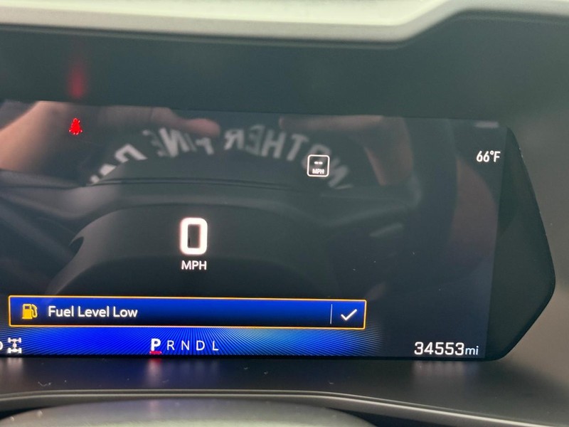 Chevrolet Colorado Vehicle Image 24