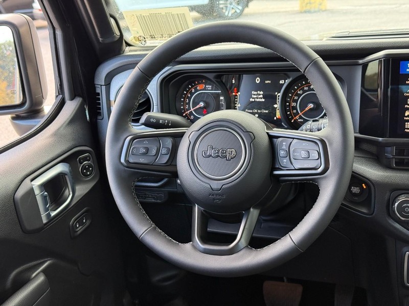 Jeep Wrangler Vehicle Image 09